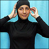 Для мусульманок создали специальный костюм для плавания
