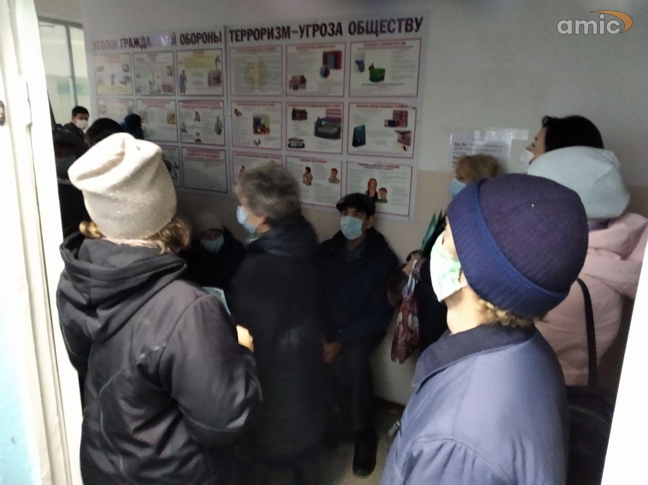 Выяснилось, куда исчезла очередь в барнаульскую поликлинику во время визита губернатора