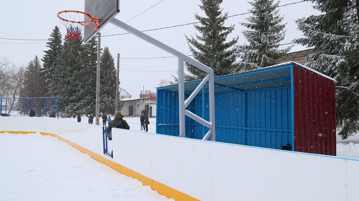 Спортплощадка в Санниково.